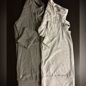 Gaiam Yoga Bundle 2️⃣🛍️Small Long Sleeve Activewear tops Colors:Dark/light Gray